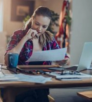 Хочуть вивести з тіні роботу домашніх працівників