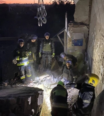 Російська атака по Нікополю: розбір завалів завершено