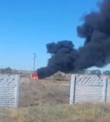 В Херсонской области оккупанты атаковали дроном ритуальный транспорт на кладбище: есть пострадавшие