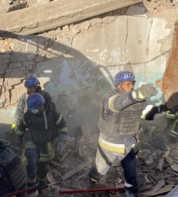 Росіяни обстріляли гімназію у Нікополі. Загинули дві людини