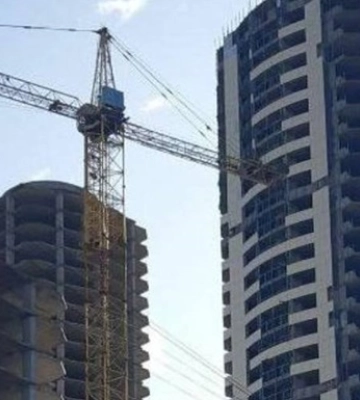 Самогубство в Києві: перед смертю дівчата відправили батькам однакові СМС