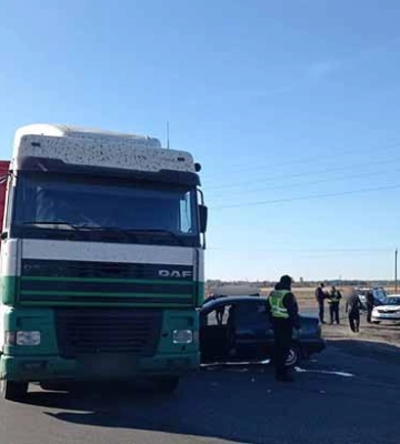 На Полтавщині на автодорозі Лохвиця-Лубни в ДТП травмовано водія легковика