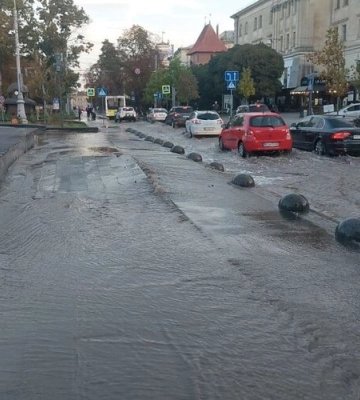 Довкола проспекту Свободи у Львові не буде водопостачання, приїдуть водовозки