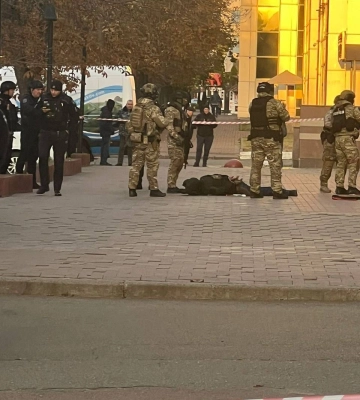 У Києві озброєний чоловік увірвався у бізнес-центр (ФОТО)