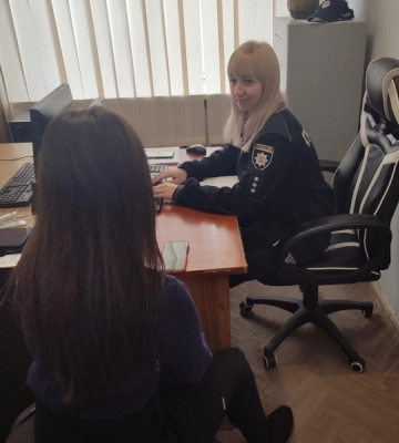 Обіцяла роботу, за яку видурила 16 тисяч гривень