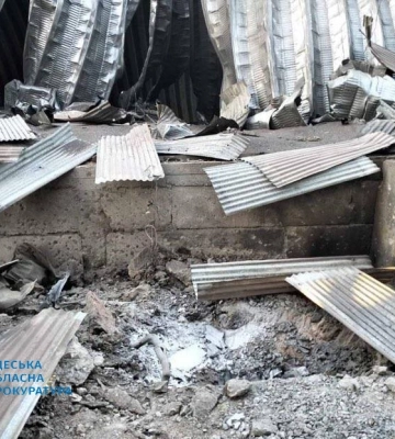 В Одеській прокуратурі показали наслідки ворожої нічної атаки
