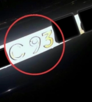 Оштрафували луцького водія, який поклеїв номери своєї автівки світловідбивною плівкою