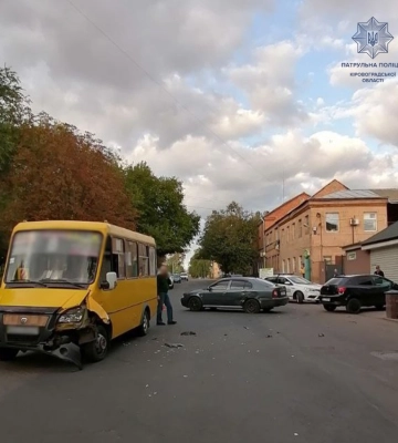 В ДТП у Кропивницькому потрапили двi маршрутки