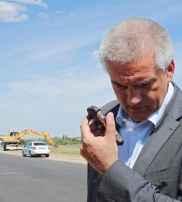 Аксьонов заявив, що в Криму знизяться ціни на пальне
