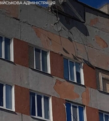 В результате обстрела Херсона попадание в детскую больницу: Предварительно, без пострадавших