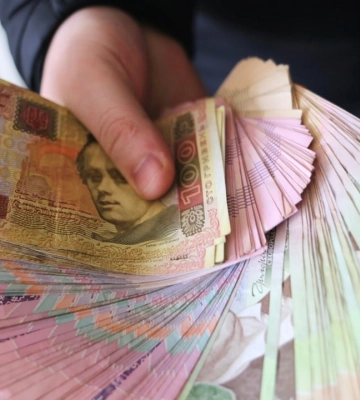 Україна отримала від малої приватизації з початку року 4,5 млрд грн – Шмигаль