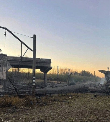 Внаслідок обстрілу зруйновано міст на трасі між містами Ясинувата-Горлівка