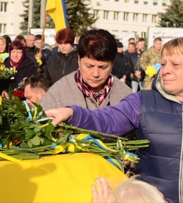 Сьогодні Рівне прощалося з трьома полеглими Героями