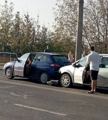 У Луцьку на Соборності – аварія: утворився величезний затор (фото, відео)