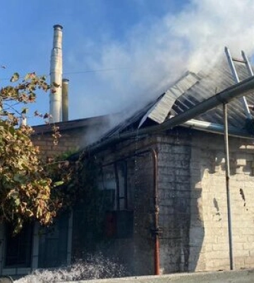 Війська РФ вдарили по Нікопольщині з артилерії та двома дронами-камікадзе: пошкоджено будинки, підприємство, ЛЕП та газопровід.&amp;hellip;