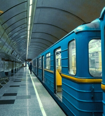 З 2 жовтня поїзди в київському метро ходитимуть частіше