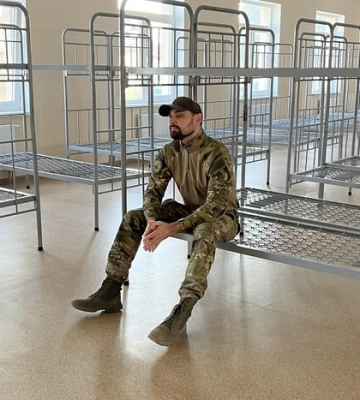 Козловський розповів, як Ігор Кондратюк забирає його військову зарплату