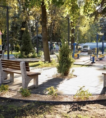 У Дніпрі з&#039;явився новий міні-сквер: фото
