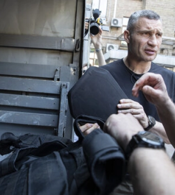 Київ передасть 2650 тонн палива для ЗСУ, Нацгвардії та ДСНС, - Кличко
