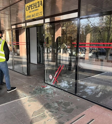 У Києві озброєний чоловік увірвався у бізнес-центр (ФОТО)
