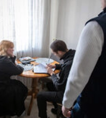 СБУ: Киевская чиновница работала на Азарова, готовила его выступления для РосТВ – видео