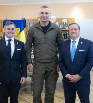 Віталій Кличко обговорив з директорами Міжнародного Республіканського Інституту підтримку України