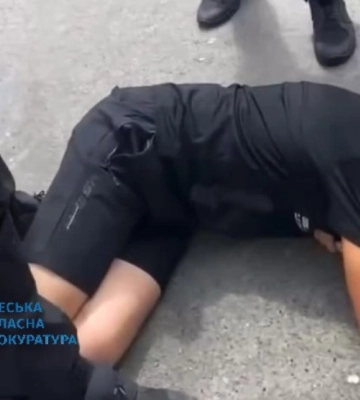 В Одесі поліцейський побив чоловіка