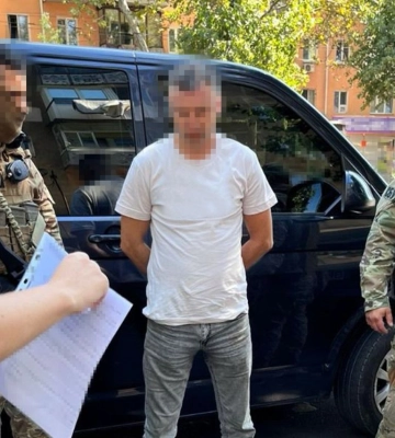СБУ затримала інформатора рф, який влаштувався до міжнародної організації в Одесі, щоб шпигувати за оборонцями міста