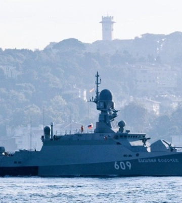 У Севастополі пролунав вибух на російському кораблі
