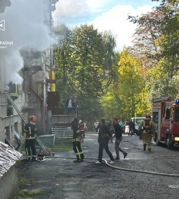 У Львові горів пологовий будинок на вул. Мечнікова