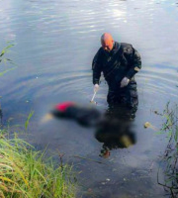 У Києві на озері Заплавне потонула жінка