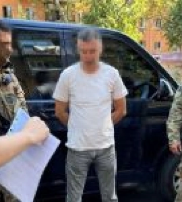 СБУ затримала інформатора рф, який влаштувався до міжнародної організації в Одесі, щоб шпигувати за оборонцями міста