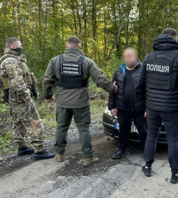 На Закарпатті поліція затримала організатора незаконної переправи чоловіків через державний кордон України
