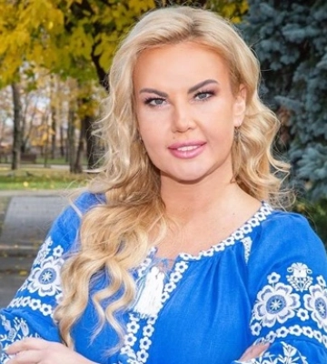 Камалія похвалилася врожаєм із власного саду