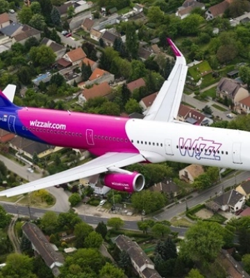 Wizz Air разобрал на запчасти два самолета, застрявших в Жулянах - СМИ