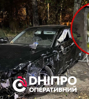 У Дніпрі водій розтрощив Audi об паркан