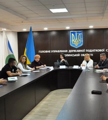 Волинські податківці зустрілися з представниками волонтерського руху