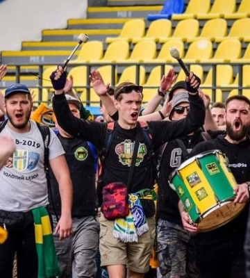 КДК оштрафував «ЛНЗ», «Оболонь» та «Полісся» за проведення матчів з глядачами