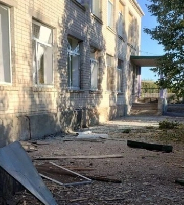 Війська РФ вранці обстріляли Берислав, загинула жінка