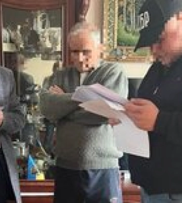ДБР подозревает экс-командира из Днепра в незаконном отчуждении имущества – видео, фото