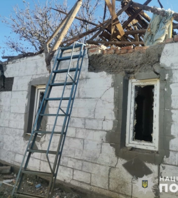 Последствия обстрелов Запорожской области за сутки: разрушены дома, повреждены крыши, окна и двери, — ФОТО