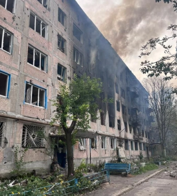 Сутки в Донецкой области: враг обстрелял 8 населенных пунктов, повреждены жилые дома, зернохранилище, дом культуры, медицинские учреждения. ФОТОрепортаж