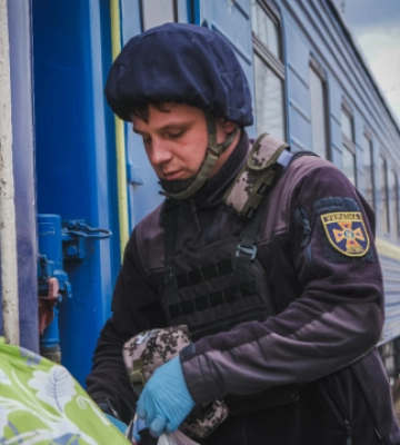 Рятувальники евакуювали із зони активних бойових дій трьох жителів Авдіївки