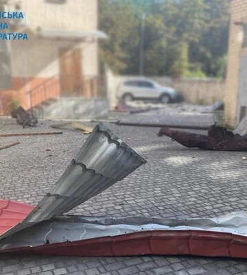 Враг попал возле одного из рынков в Херсоне: есть потерпевшие