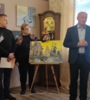 У Сарнах відкрилася виставка «Обличчя війни»