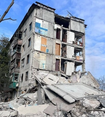 Росіяни знову обстріляли Донеччину, убивши людину на подвір’ї