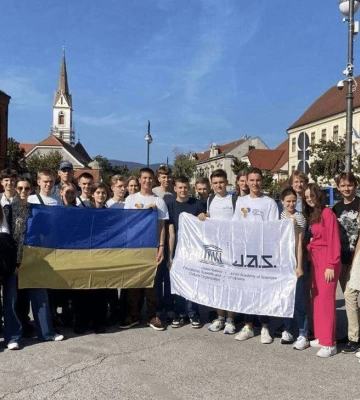 Юні науковці Дніпропетровщини здобули два «срібла» на Міжнародному інноваційному шоу винахідників