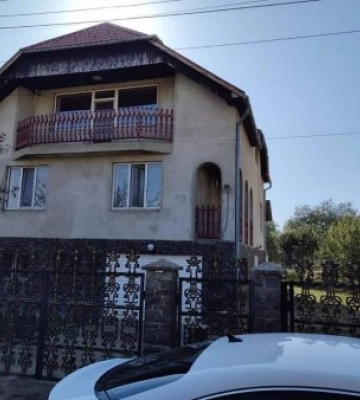 На Ужгородщині отруїлась родина: Попередньо чадним газом