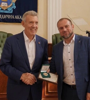 Директора Одеського теруправління НАБУ Деуліна нагородив фігурант справи НАБУ Ківалов