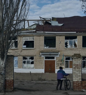 В Херсоне из-за обстрела РФ поврежден вагон поезда Херсон-Киев